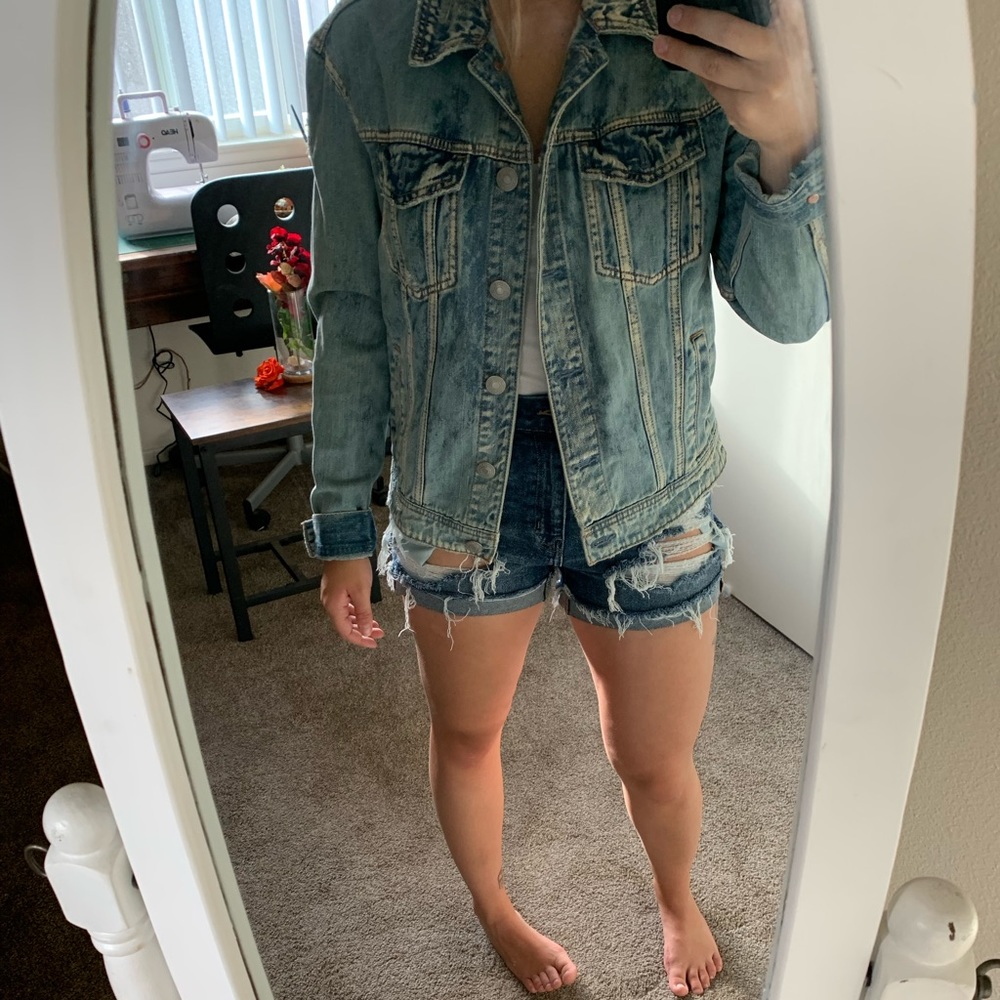 American Eagle Jean jacket !🦅 size small